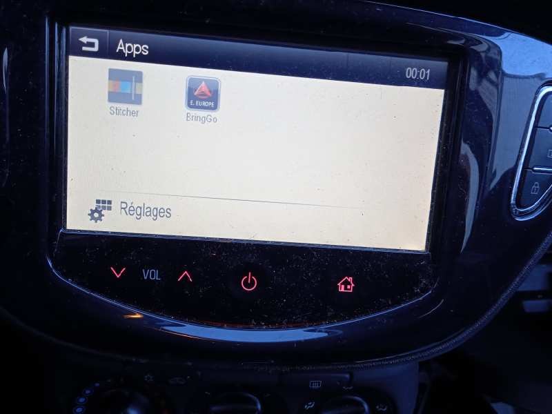 opel corsa e del año 2015