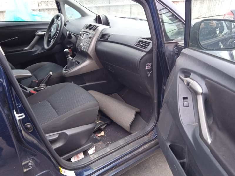 toyota verso del año 2010