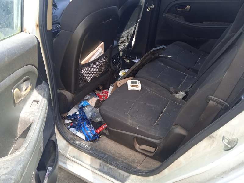 kia carens ( ) del año 2016