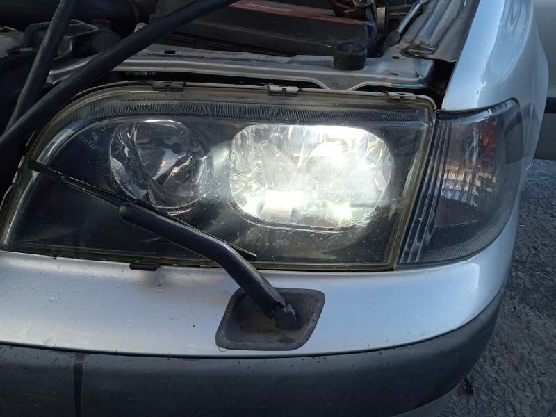 volvo s40 berlina del año 2001