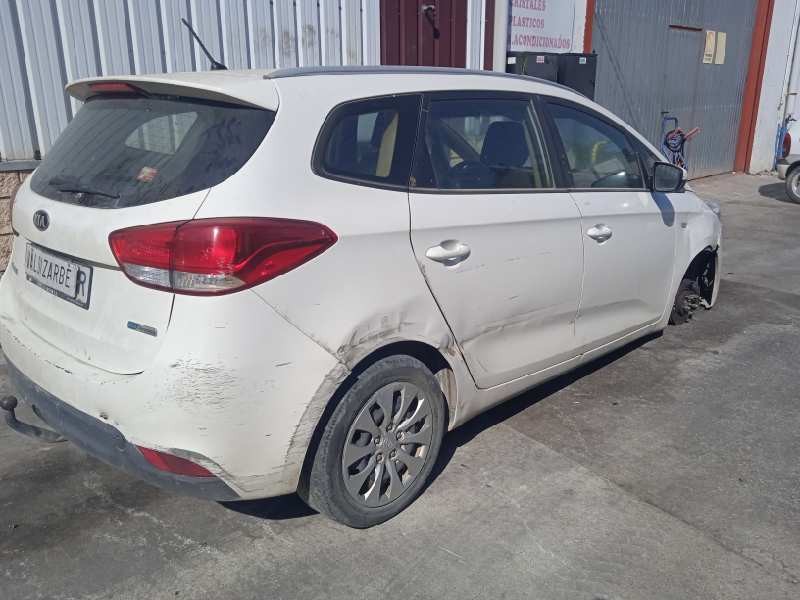 kia carens ( ) del año 2016
