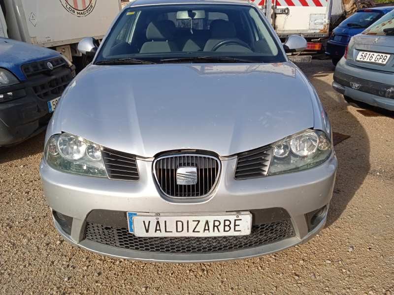 seat ibiza (6l1) del año 2004