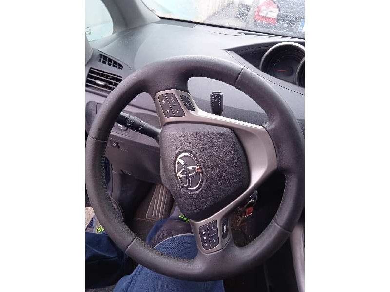 toyota verso del año 2010
