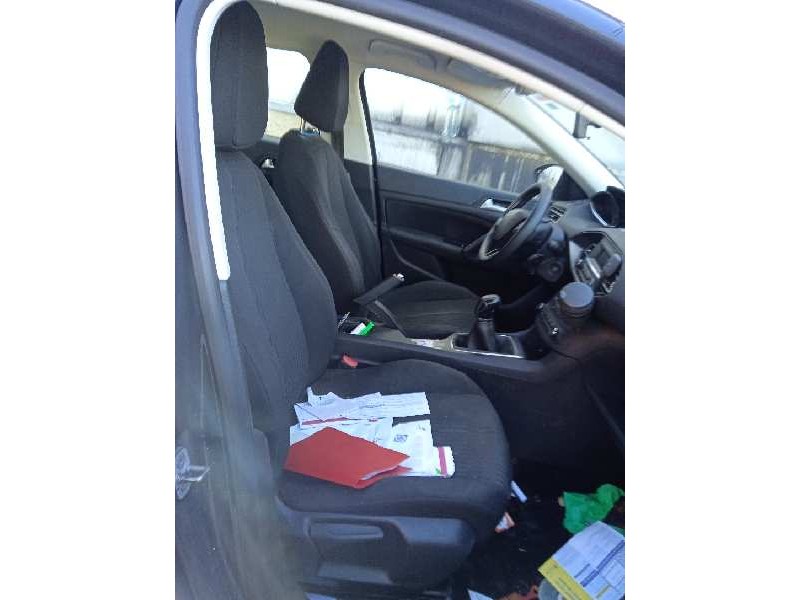 peugeot 308 del año 2015