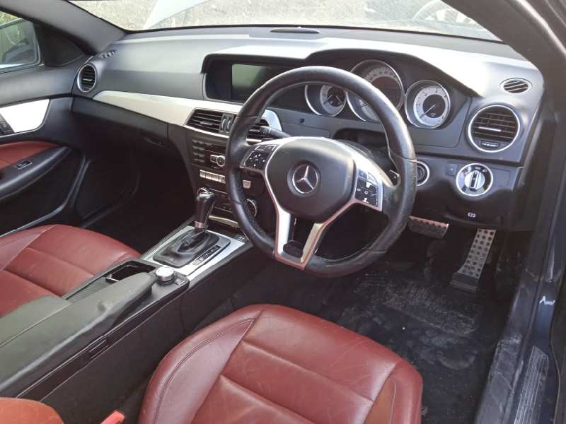 mercedes-benz clase c (w204) coupe del año 2012