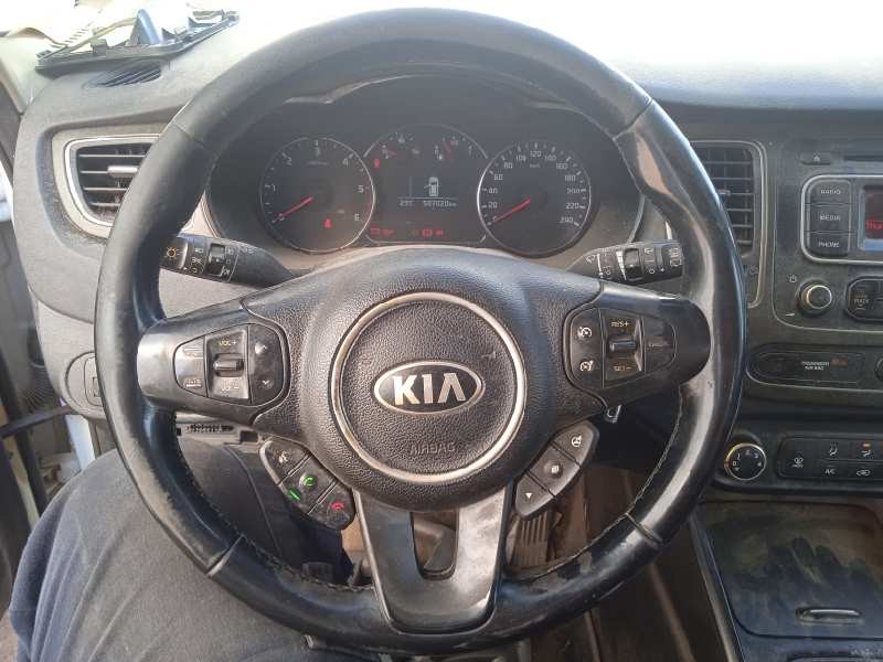 kia carens ( ) del año 2016