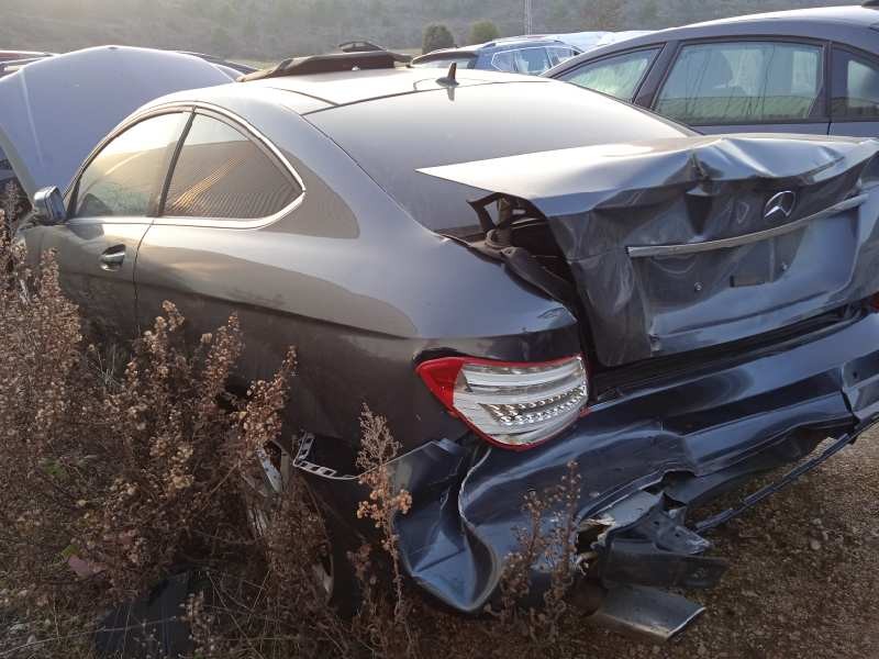 mercedes-benz clase c (w204) coupe del año 2012