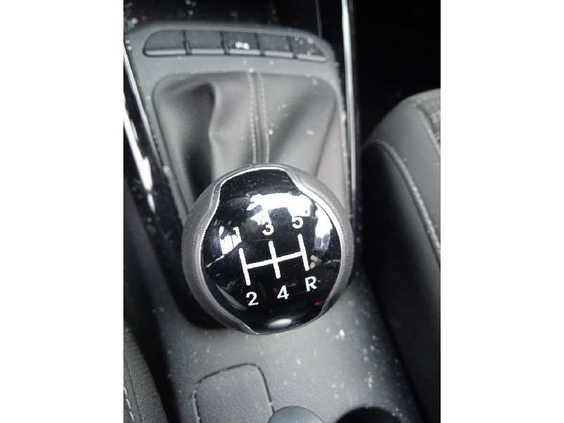 kia stonic (ybcuv) del año 2023