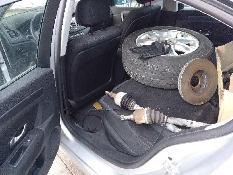 renault laguna iii del año 2008