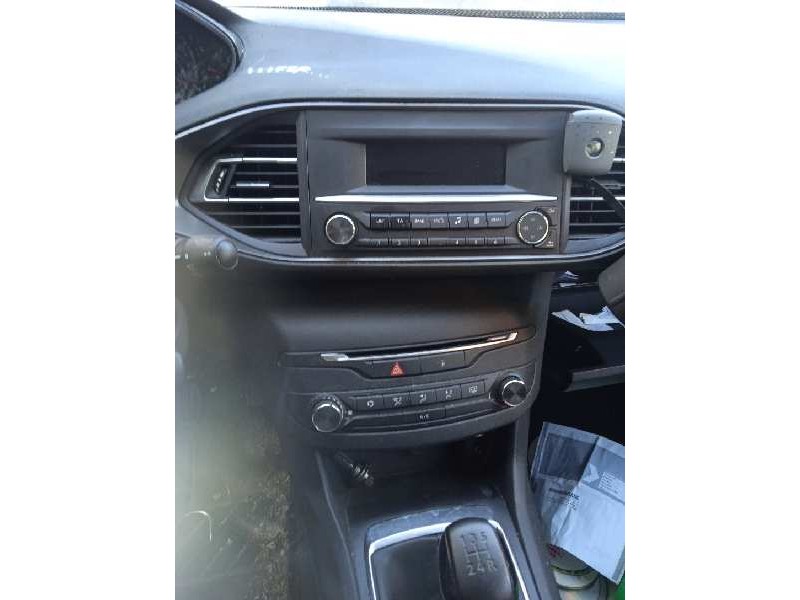 peugeot 308 del año 2015