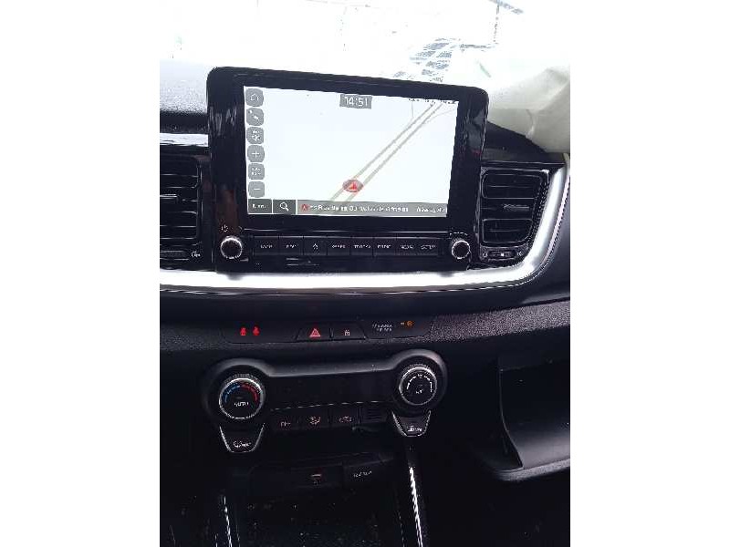 kia stonic (ybcuv) del año 2023