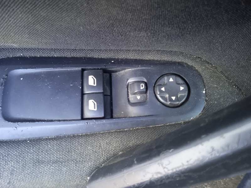 peugeot 308 del año 2015