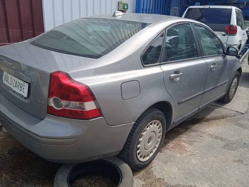 volvo s40 berlina del año 2007