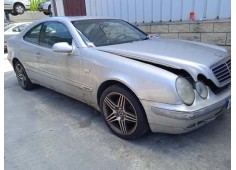 mercedes-benz clase clk (w208) coupe del año 2000
