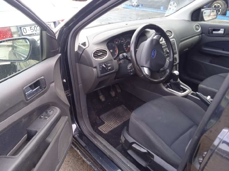 ford focus berlina (cap) del año 2005