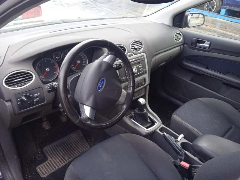 ford focus berlina (cap) del año 2005
