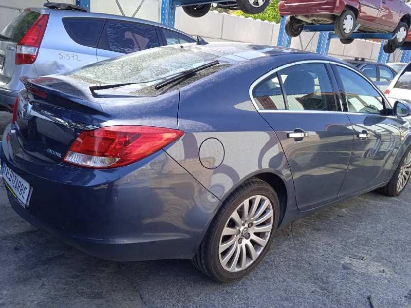 opel insignia berlina del año 2009