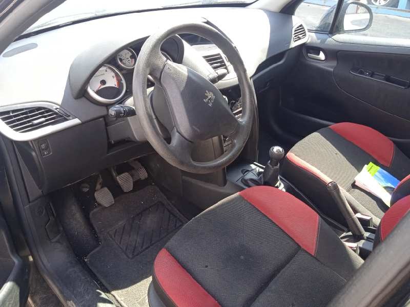 peugeot 207 del año 2007