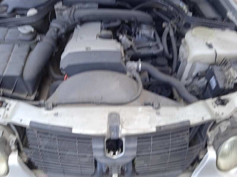 mercedes-benz clase clk (w208) coupe del año 2000