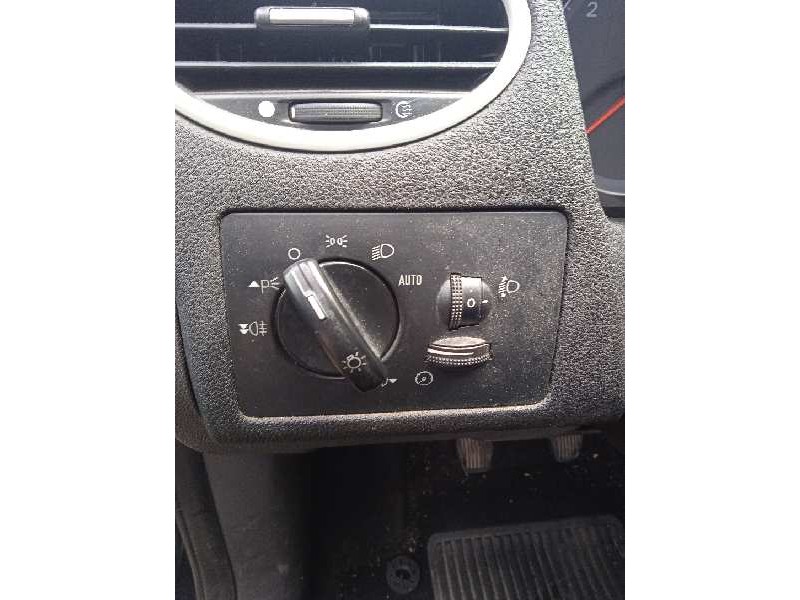 ford focus berlina (cap) del año 2005