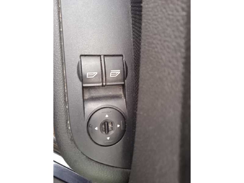 ford focus berlina (cap) del año 2005