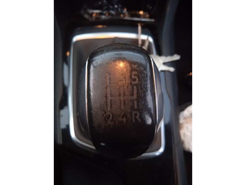 peugeot 308 sw del año 2015