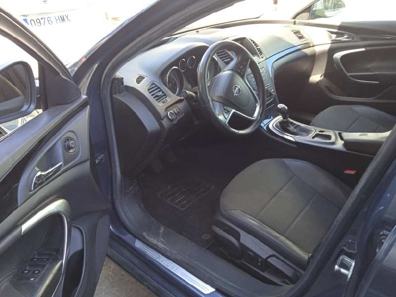 opel insignia berlina del año 2009