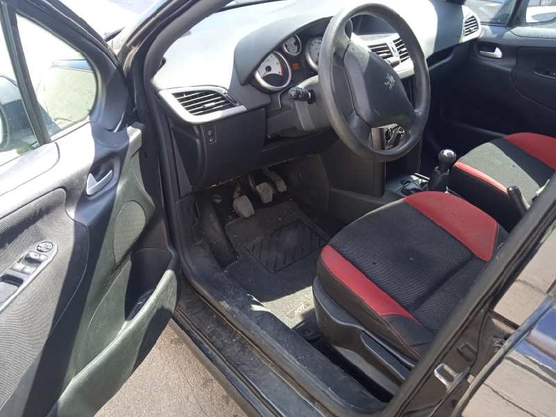 peugeot 207 del año 2007