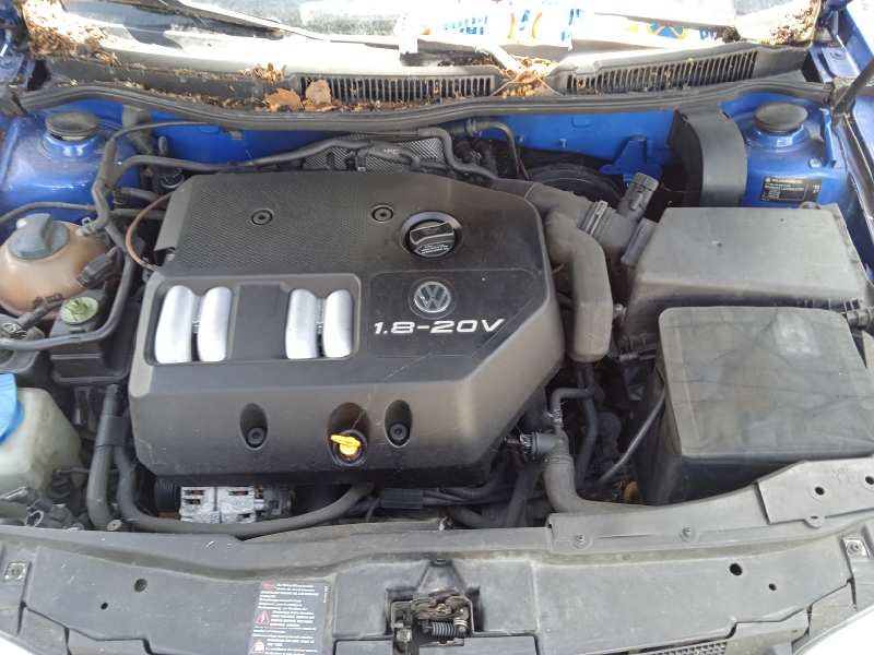 volkswagen golf iv berlina (1j1) del año 1999