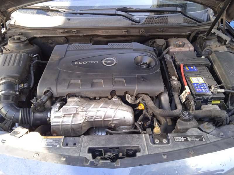 opel insignia berlina del año 2009