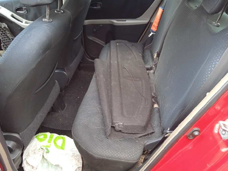 toyota yaris del año 2010