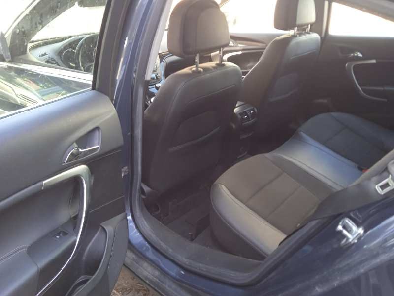 opel insignia berlina del año 2009