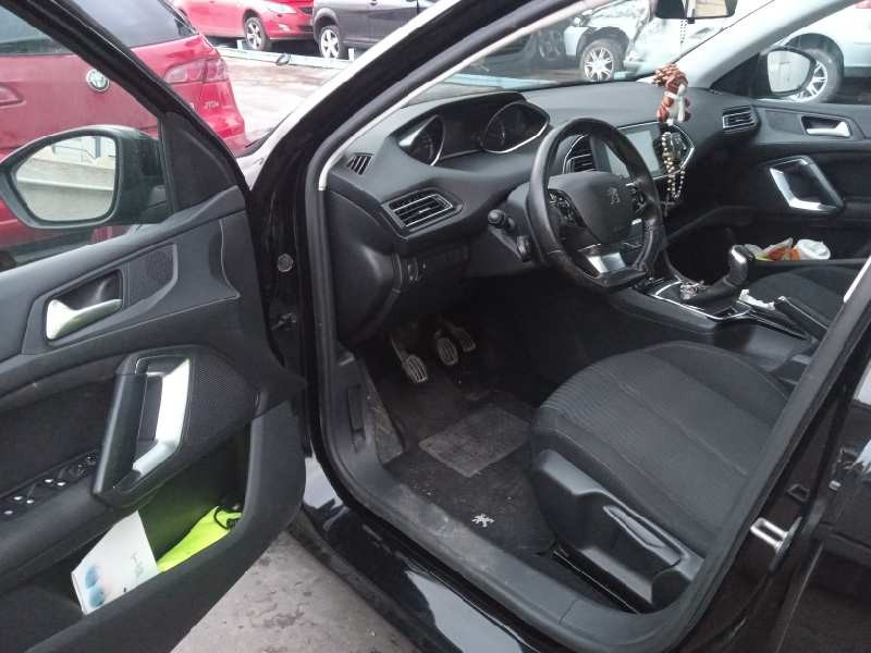 peugeot 308 sw del año 2015