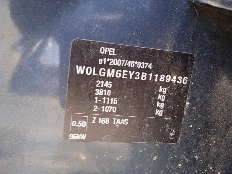 opel insignia berlina del año 2011