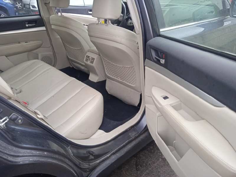 subaru legacy kombi/outback b14 del año 2010