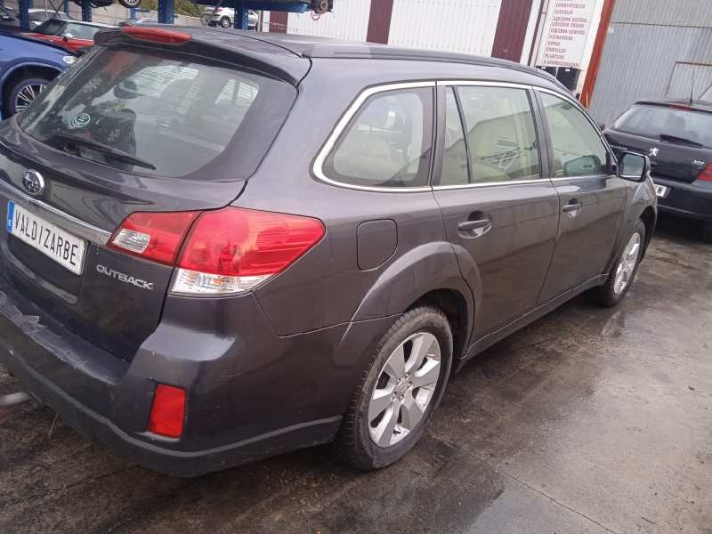 subaru legacy kombi/outback b14 del año 2010