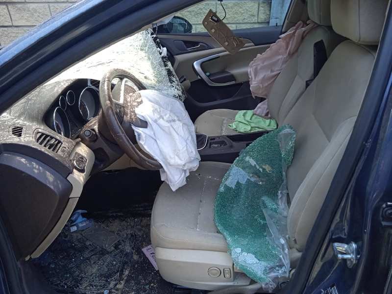 opel insignia berlina del año 2011