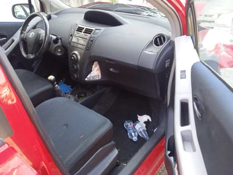 toyota yaris del año 2009