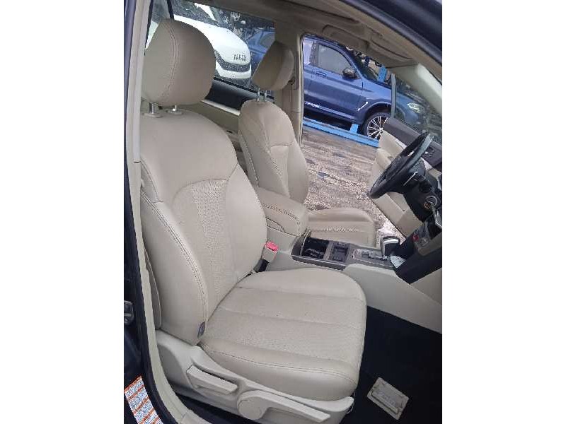 subaru legacy kombi/outback b14 del año 2010