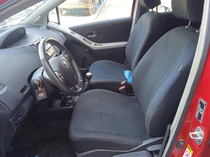 toyota yaris del año 2009