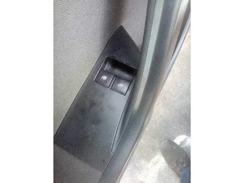 opel astra j lim. del año 2011