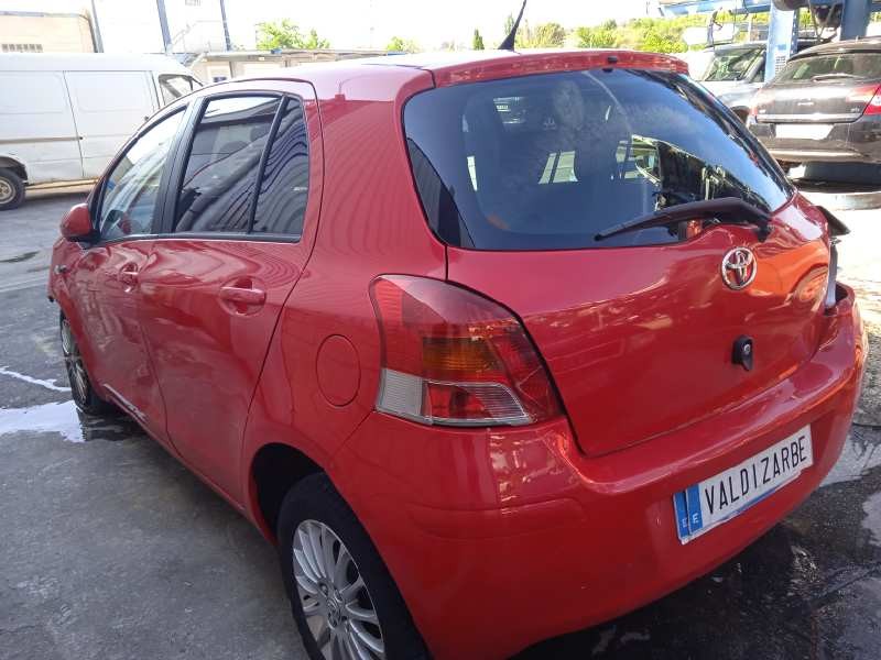 toyota yaris del año 2009