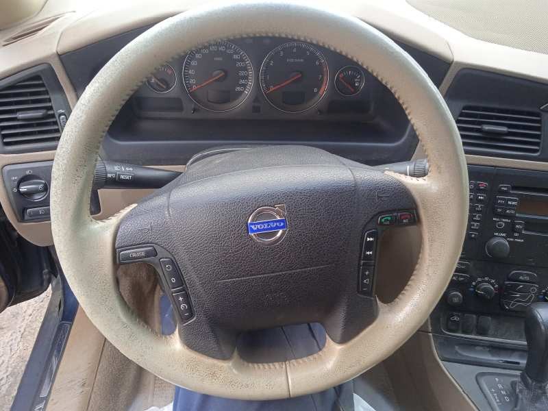 volvo v70 familiar del año 2004