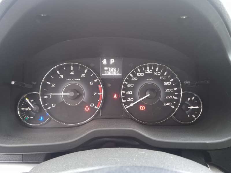 subaru legacy kombi/outback b14 del año 2010