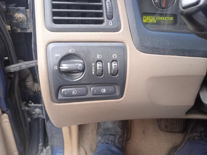 volvo v70 familiar del año 2004