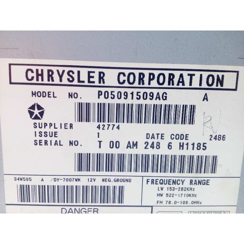 Recambio de sistema audio / radio cd para jeep compass 2.0 crd cat referencia OEM IAM P05091509AG  5091509AG