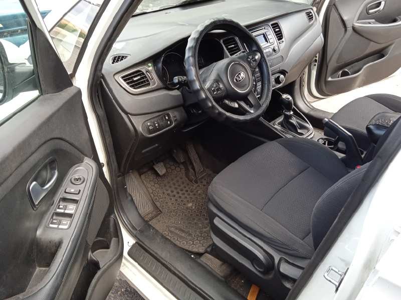 kia carens ( ) del año 2014