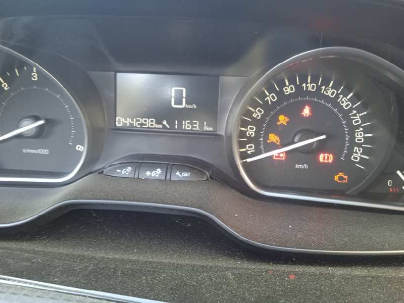 peugeot 208 del año 2018