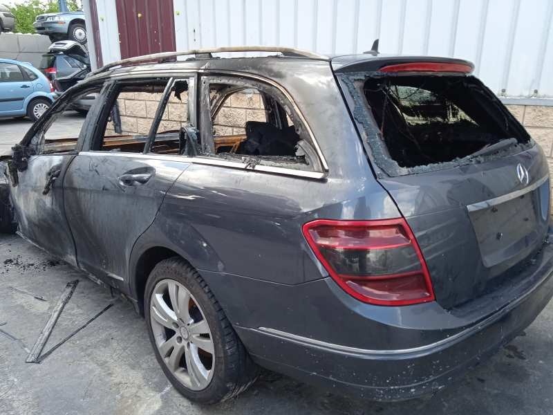 mercedes-benz clase c (w204) berlina del año 2010