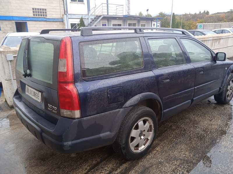 volvo v70 familiar del año 2004